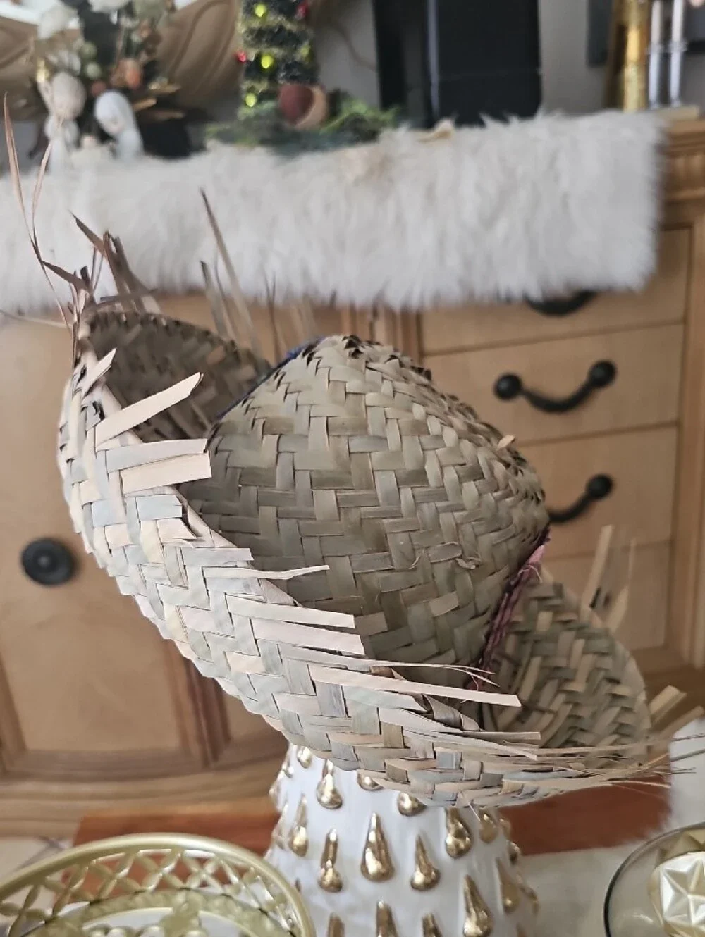 Straw Sun Hat with Pink Blue Red Green And Maroon Patches For Men And Women